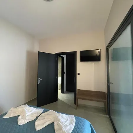 Elia Luxury Lejlighed